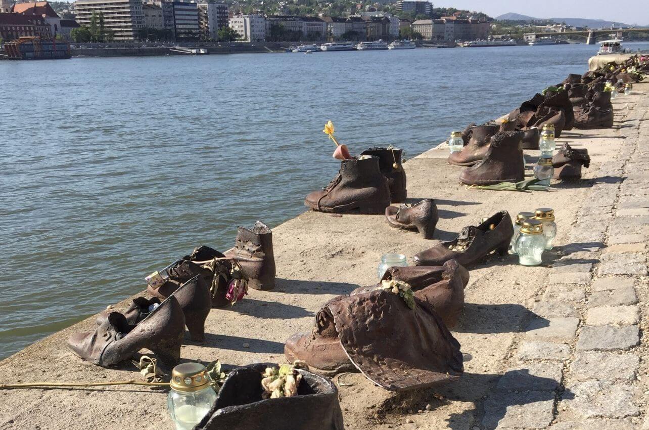 Monumento de los zapatos